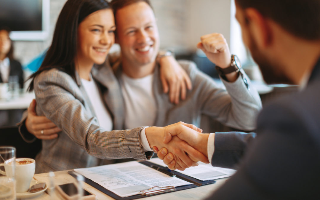 3 cosas que puedes pedirle a tu asesor financiero y 3 que no